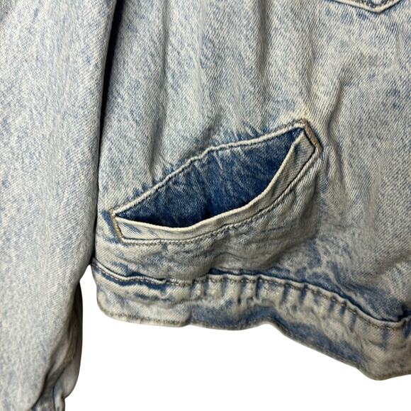 Old Navy Cropped Light Wash Jean Jacket xl - Picture 4 of 5